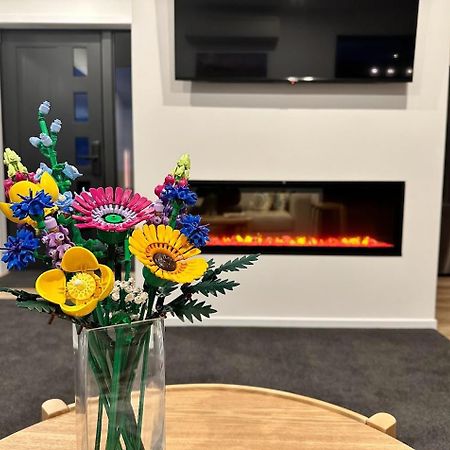 Holiday Home In Beautiful Te Anau Extérieur photo
